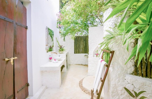 Indigo Beach Zanzibar image 27